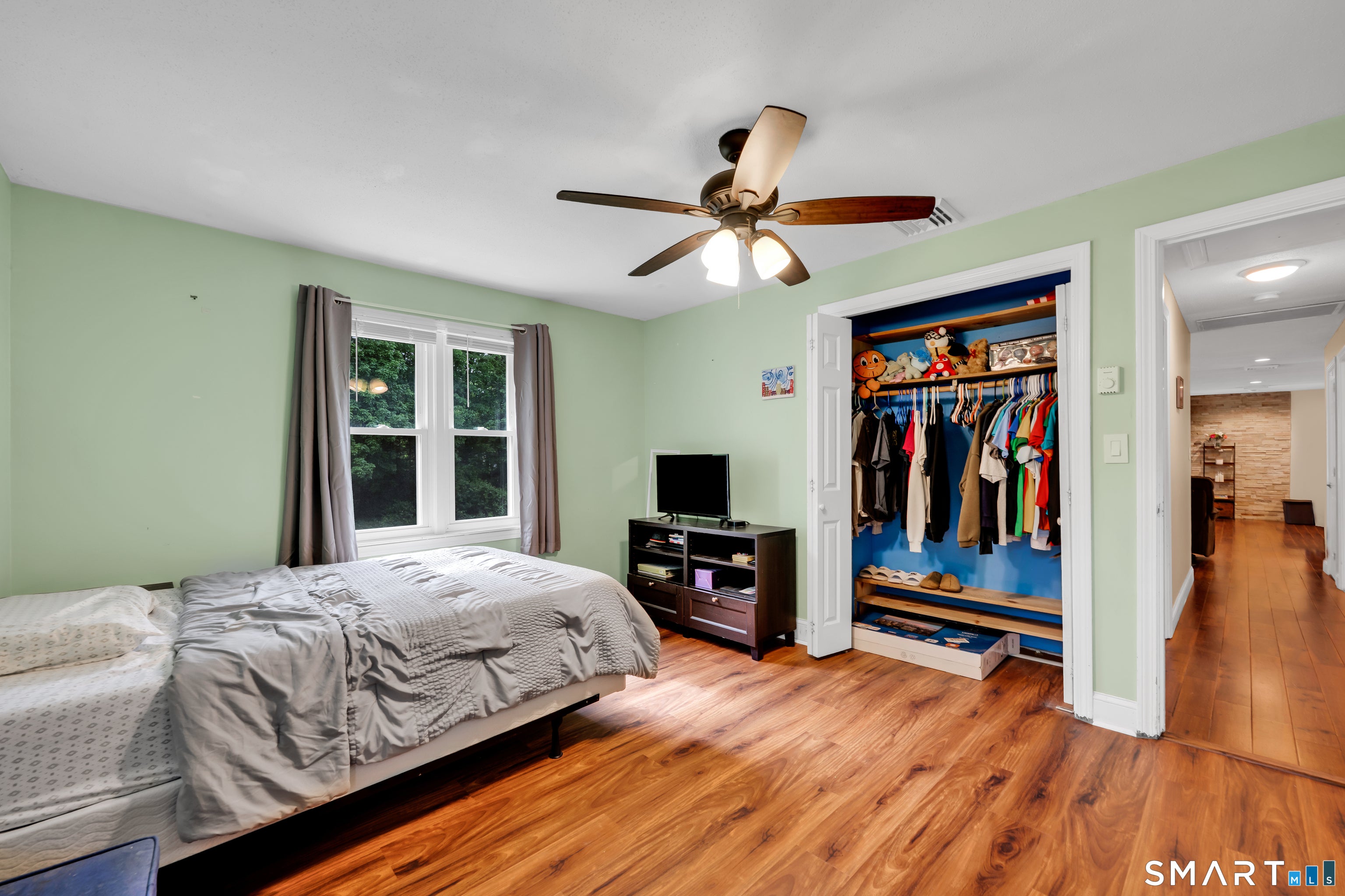 Southington, Connecticut, 06489, United States, 4 Bedrooms Bedrooms, ,3 BathroomsBathrooms,Residential,For Sale,2048016