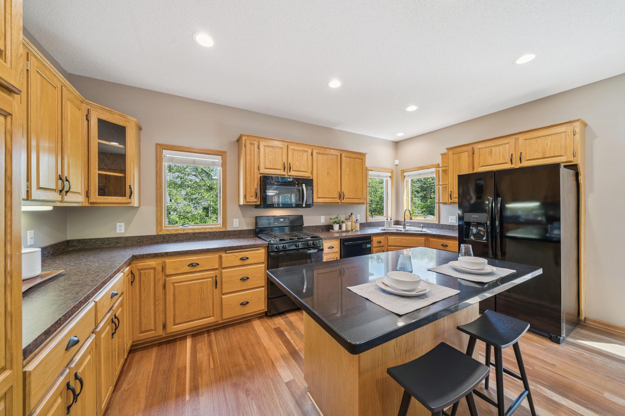 Oak Park Heights, Minnesota, 55082, United States, 5 Bedrooms Bedrooms, ,3 BathroomsBathrooms,Residential,For Sale,1900902
