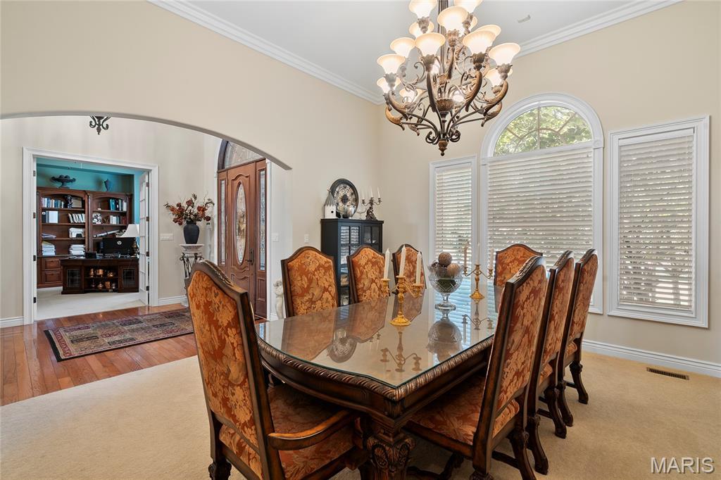 Charleston, Missouri, 63834, United States, 4 Bedrooms Bedrooms, ,6 BathroomsBathrooms,Residential,For Sale,1974839