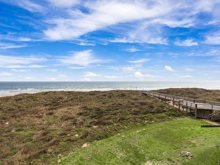 Port Aransas, Texas, 78373, United States, 2 Bedrooms Bedrooms, ,2 BathroomsBathrooms,Residential,For Sale,1848126