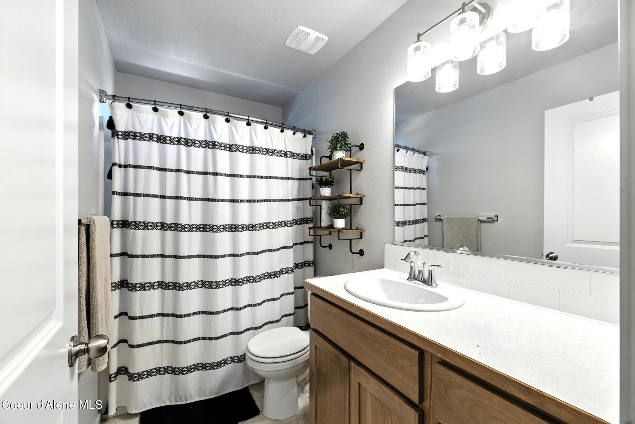 Rathdrum, Idaho, 83858, United States, 4 Bedrooms Bedrooms, ,Residential,For Sale,1951691