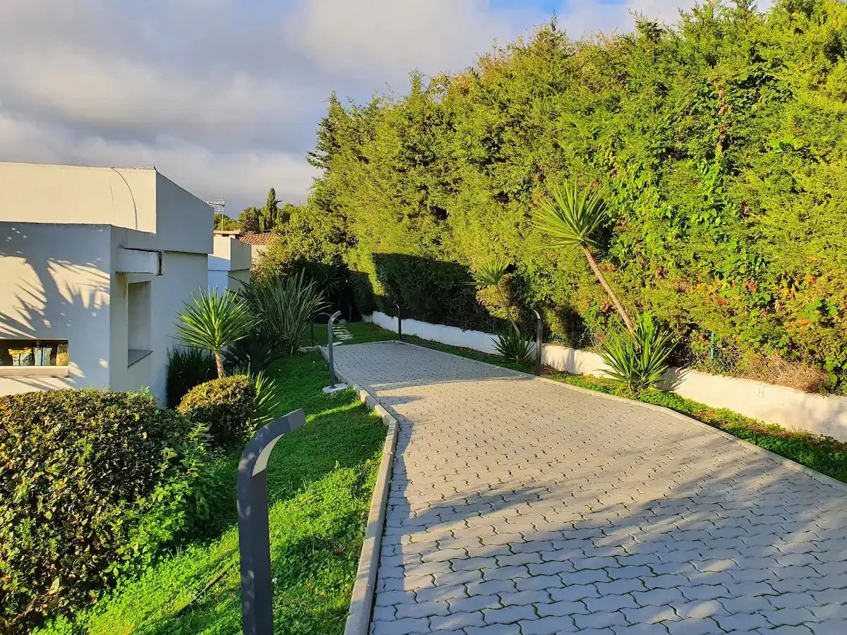 Le Cannet, Provence-Alpes-Côte d’Azur, 06110, FR, 4 Bedrooms Bedrooms, ,4 BathroomsBathrooms,Residential,For Sale,1829456