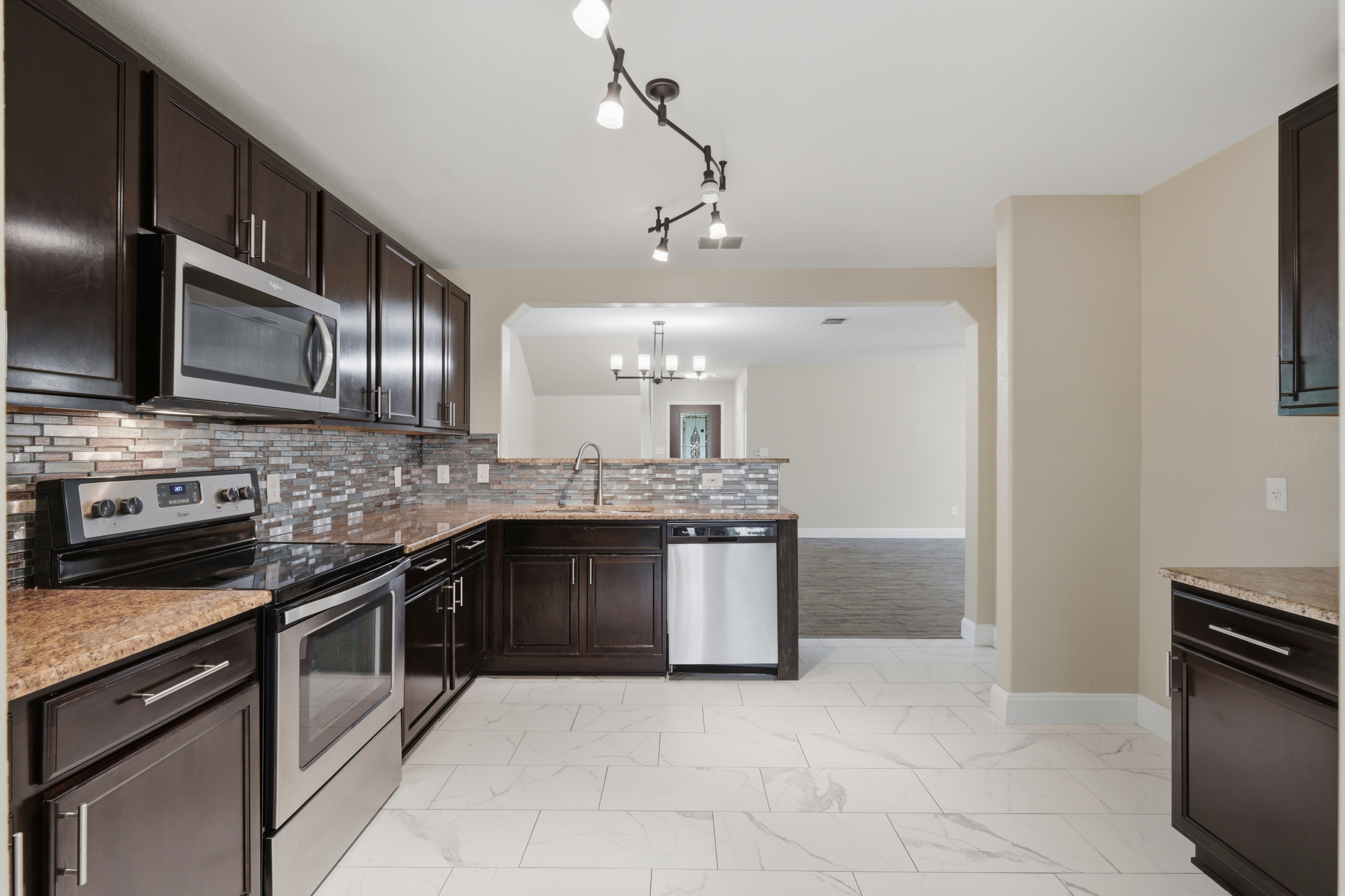  The Kensington Retreat on Walnut Crest - 物件實景