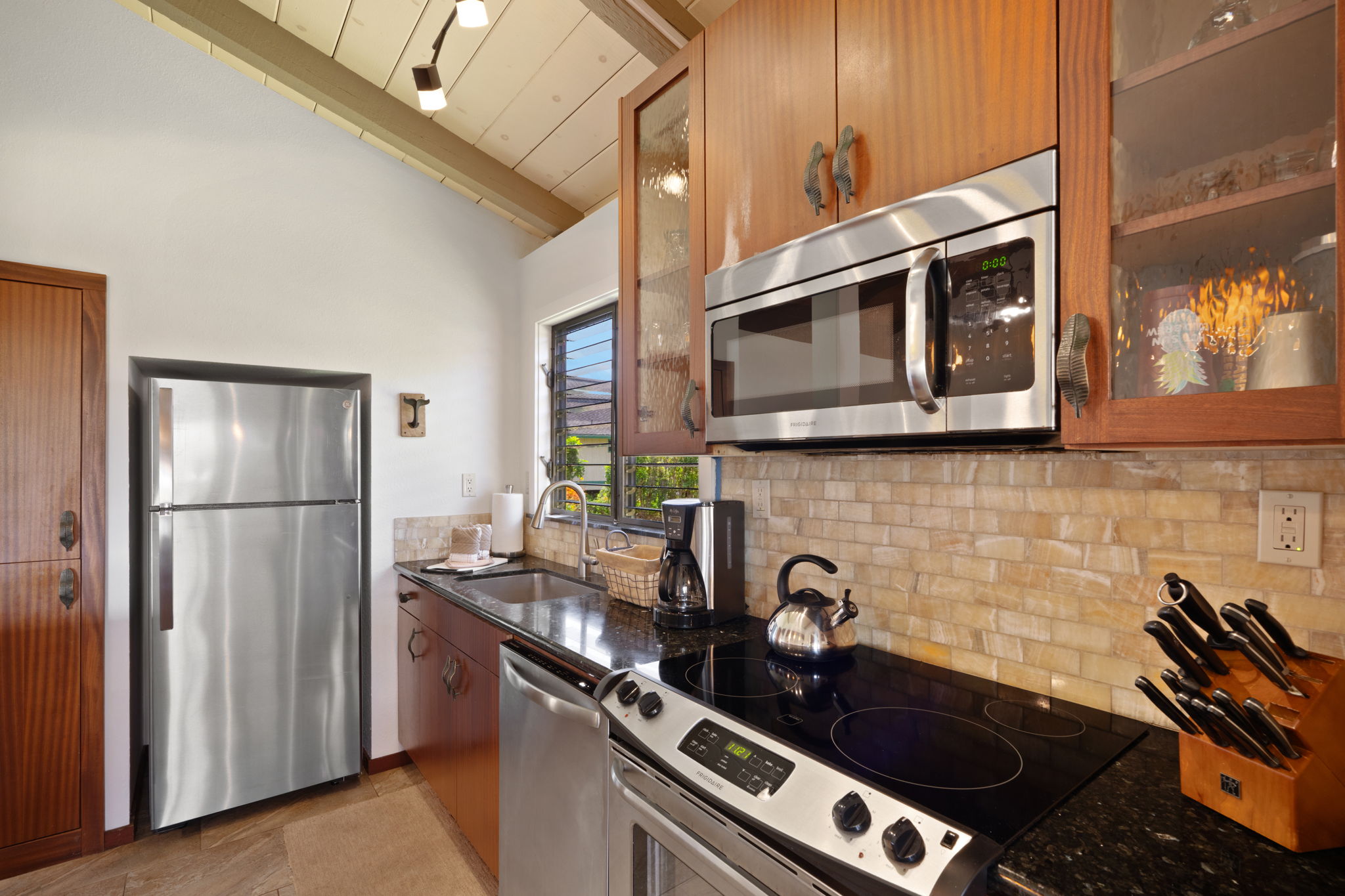 Koloa, Hawaii, 96756, United States, 2 Bedrooms Bedrooms, ,2 BathroomsBathrooms,Residential,For Sale,2003264