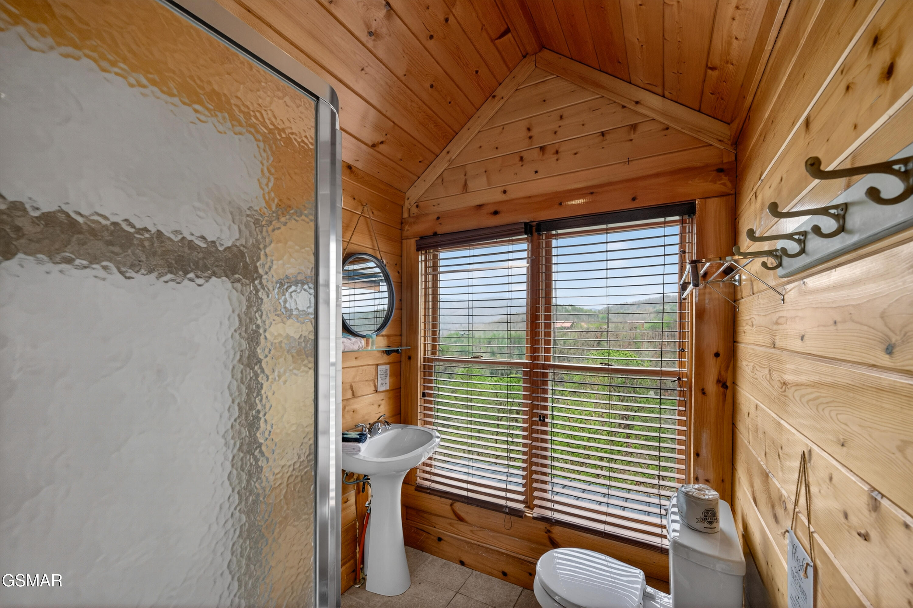 Sevierville, Tennessee, 37862, United States, 3 Bedrooms Bedrooms, ,5 BathroomsBathrooms,Residential,For Sale,2021105