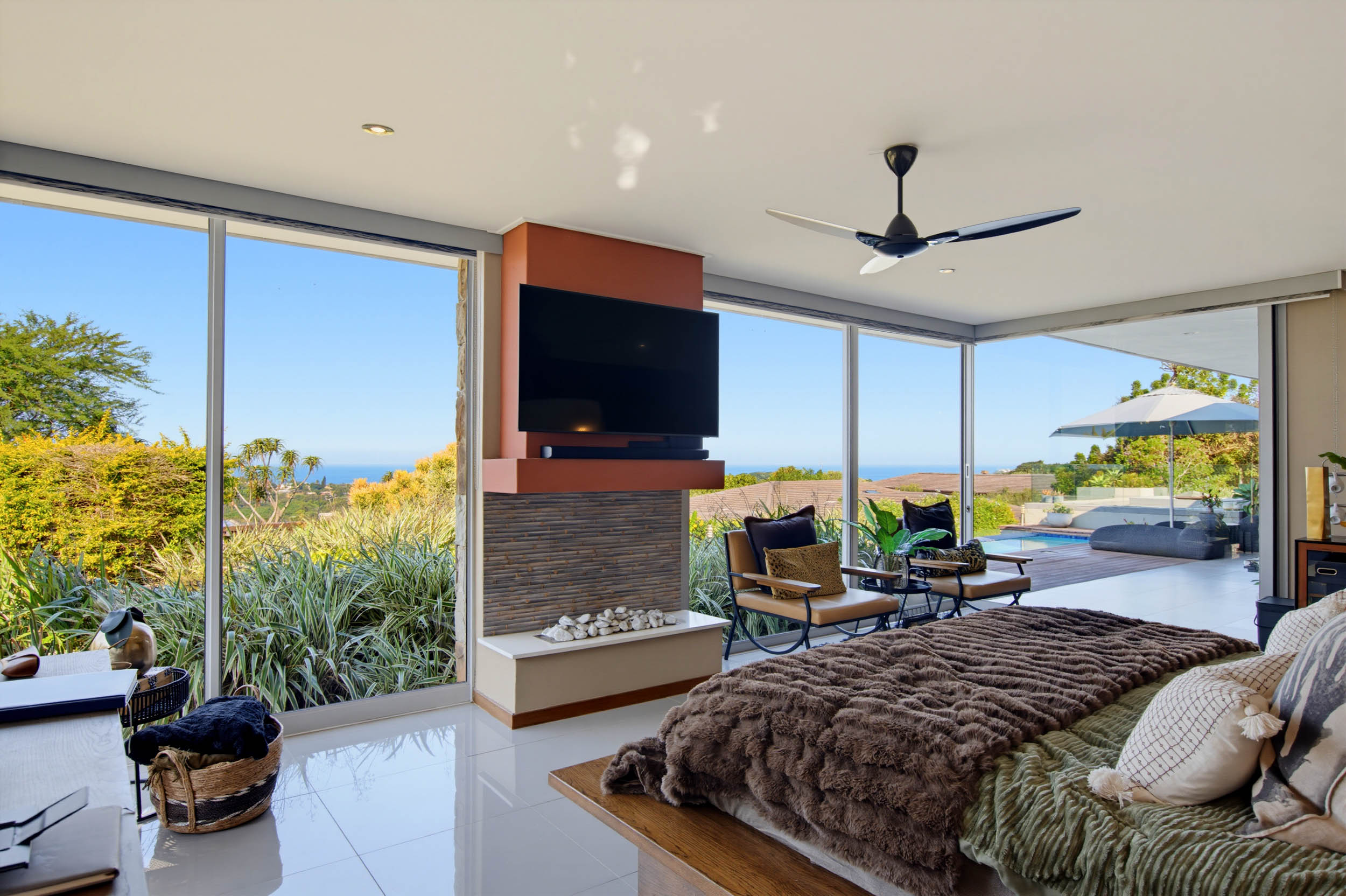  Contemporary Coastal Luxury with Panoramic Ocean Views in Brettenwood Estate - 物件實景