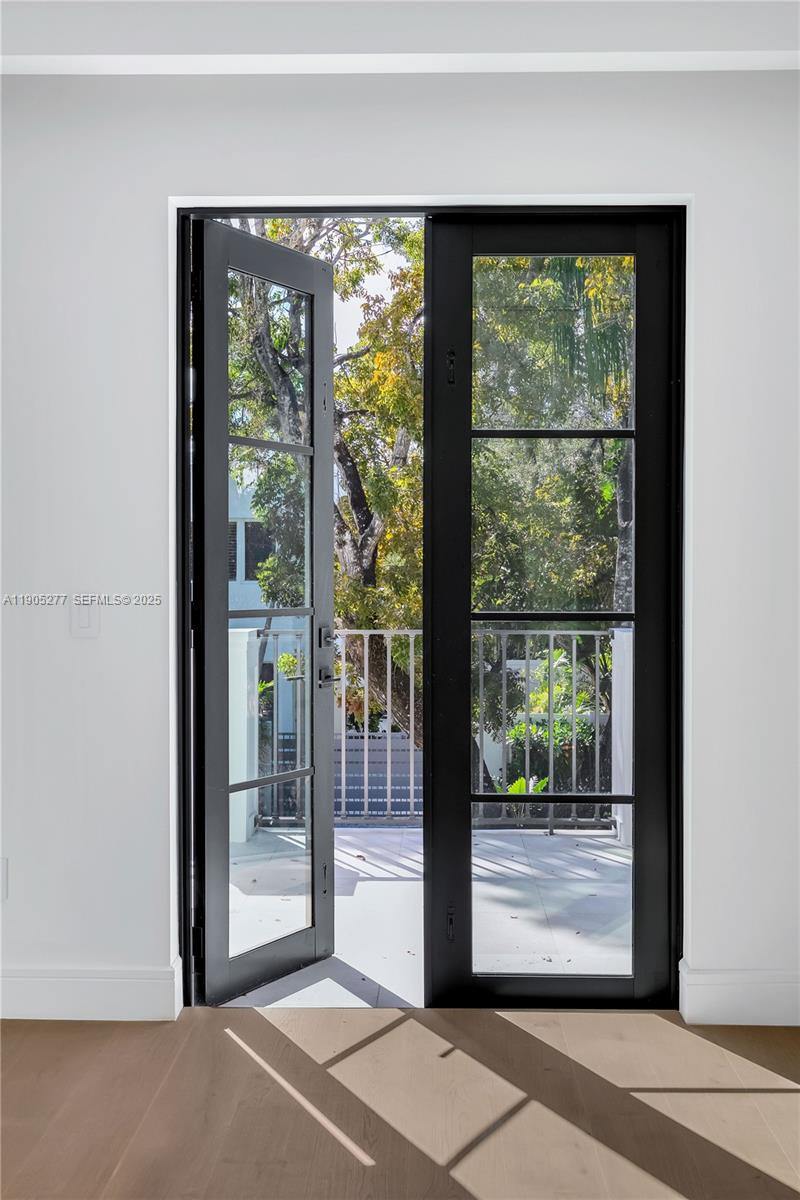 Miami, Florida, 33133, United States, 5 Bedrooms Bedrooms, ,6 BathroomsBathrooms,Residential,For Sale,1996975