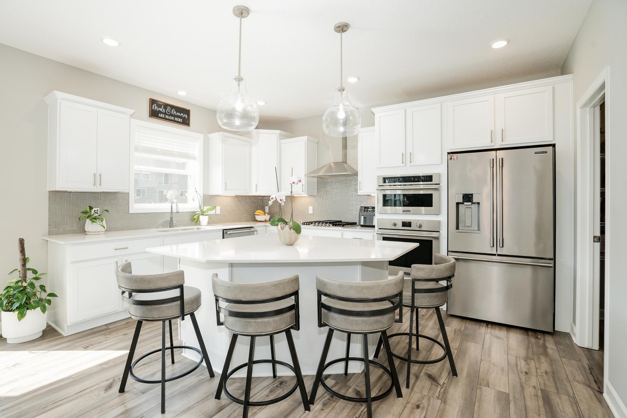 Cottage Grove, Minnesota, 55016, United States, 4 Bedrooms Bedrooms, ,3 BathroomsBathrooms,Residential,For Sale,1989709