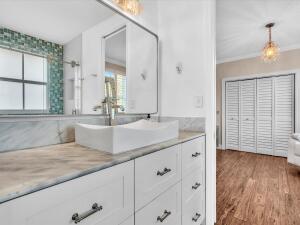 Plantation, Florida, 33325, United States, 5 Bedrooms Bedrooms, ,4 BathroomsBathrooms,Residential,For Sale,2005457