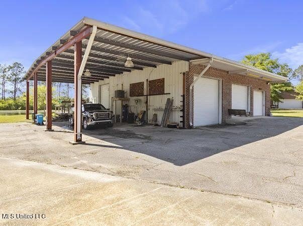 Vancleave, Mississippi, 39565, United States, 3 Bedrooms Bedrooms, ,3 BathroomsBathrooms,Residential,For Sale,1975033