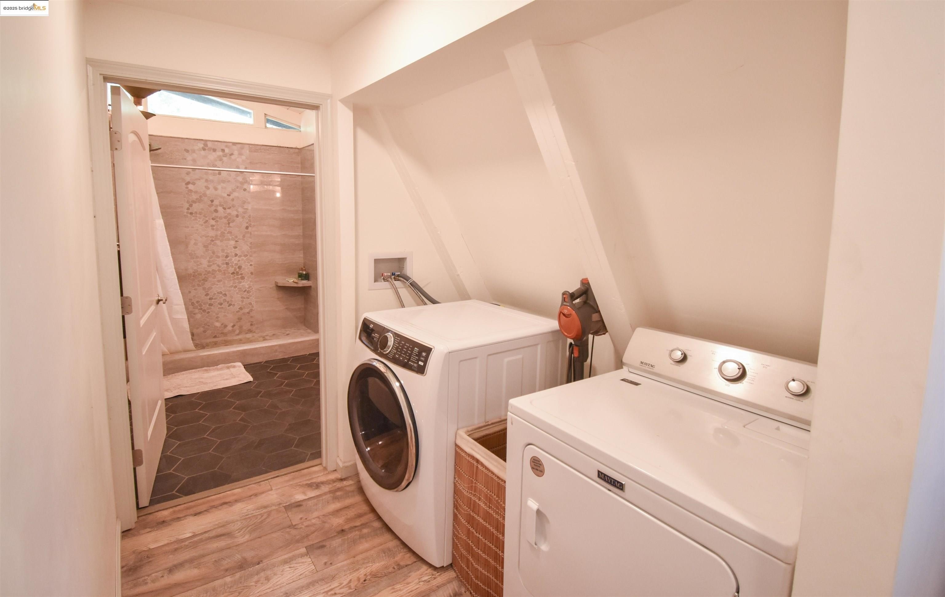 Sonora, California, 95370, United States, 3 Bedrooms Bedrooms, ,2 BathroomsBathrooms,Residential,For Sale,1925150