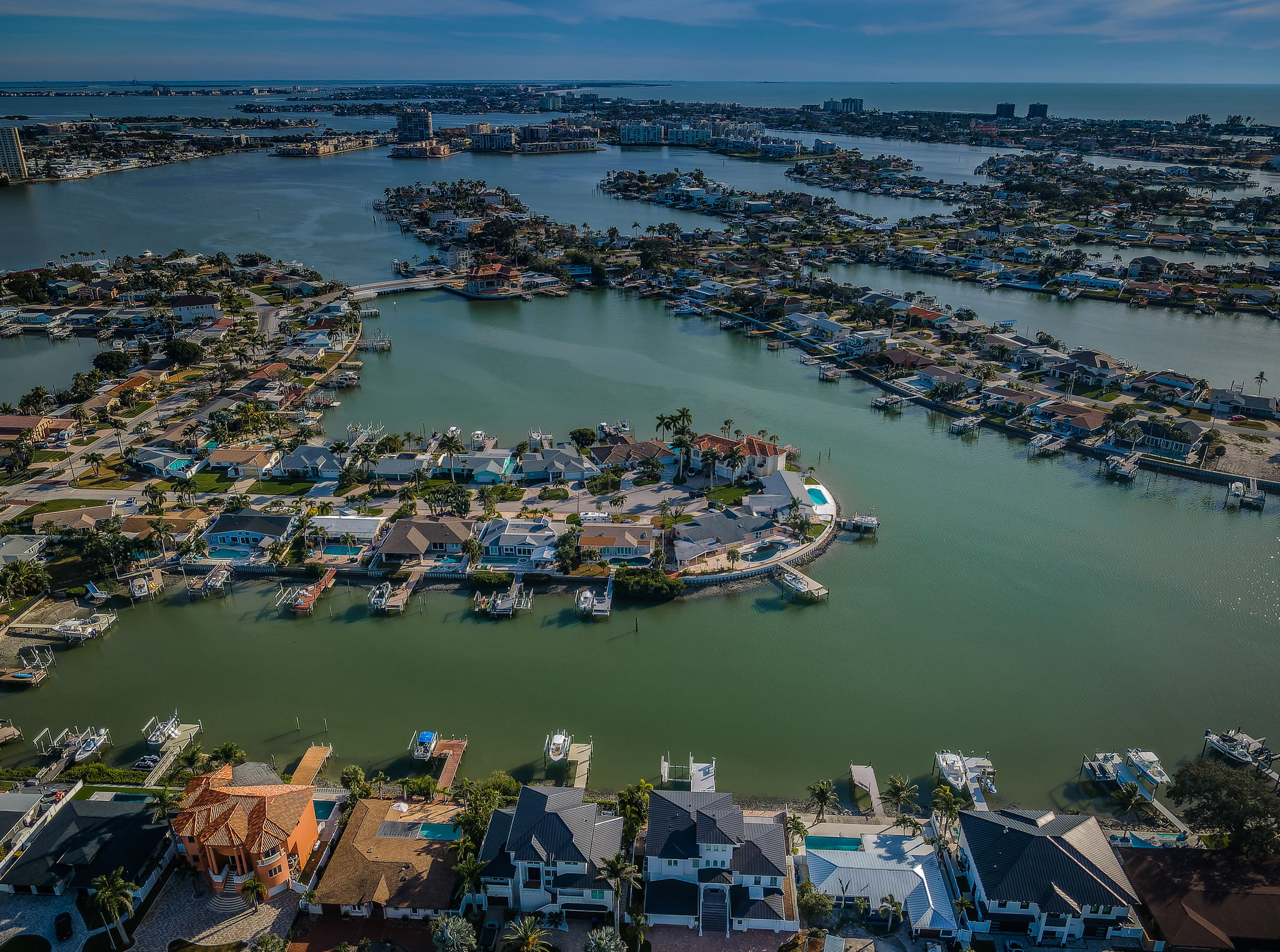 St Petersburg, Florida, 33707, United States, 4 Bedrooms Bedrooms, ,3 BathroomsBathrooms,Residential,For Sale,1992370