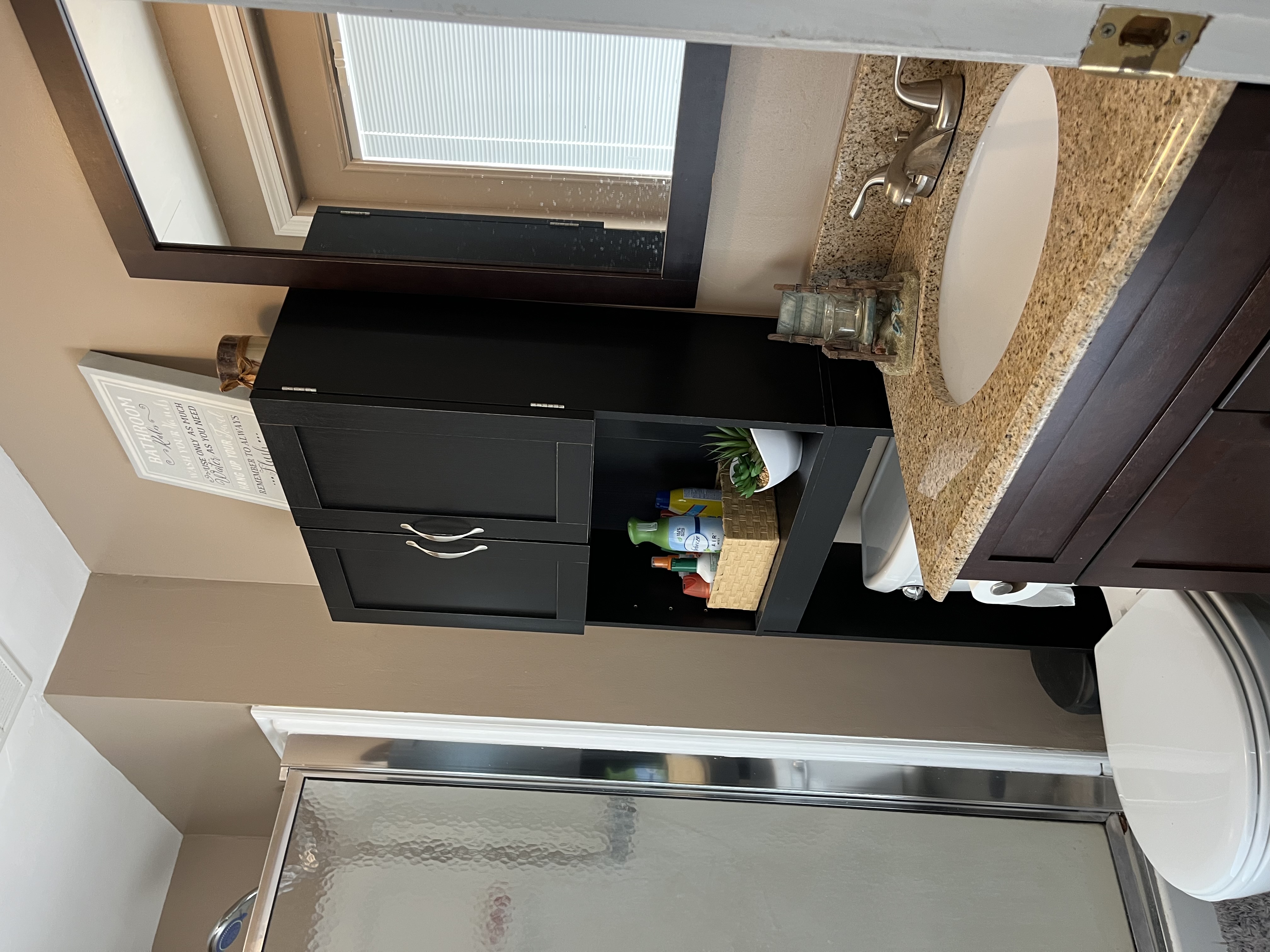 North Babylon, New York, 11703, United States, 4 Bedrooms Bedrooms, ,2 BathroomsBathrooms,Residential,For Sale,1866657