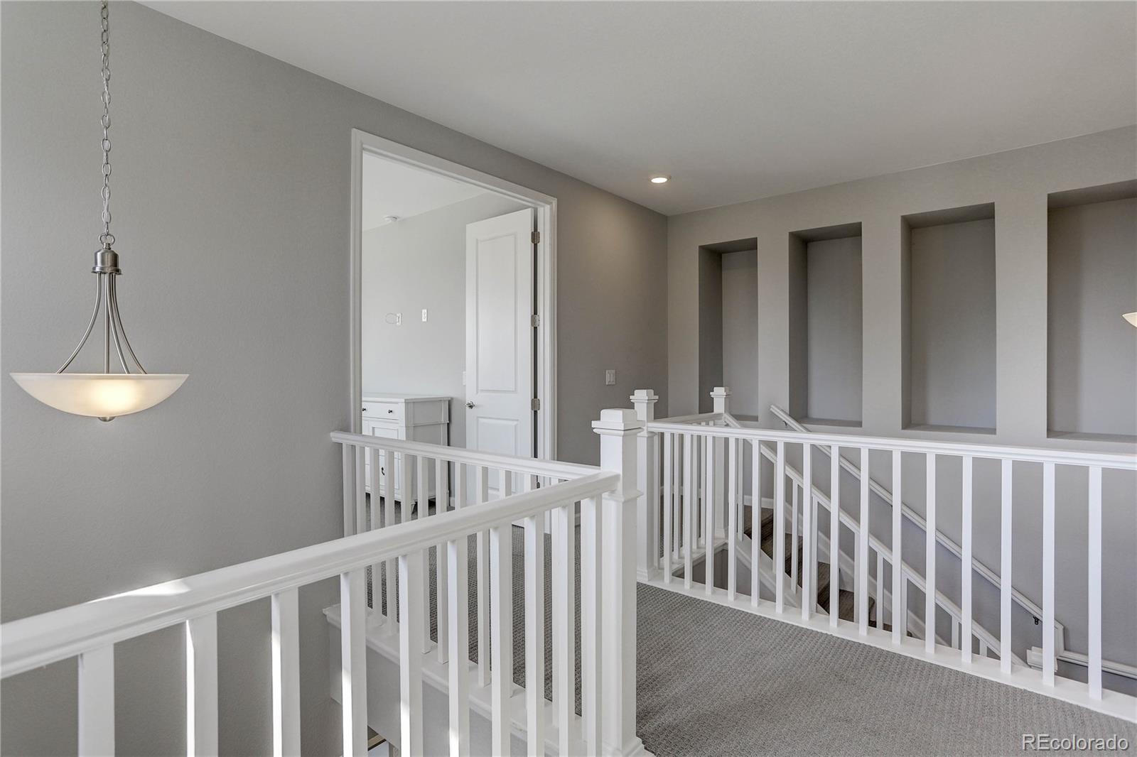 Aurora, Colorado, 80015, United States, 3 Bedrooms Bedrooms, ,3 BathroomsBathrooms,Residential,For Sale,1939063