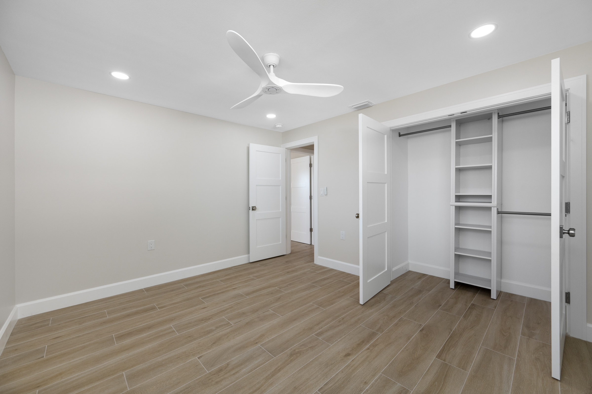 St Pete Beach, Florida, 33706, United States, 4 Bedrooms Bedrooms, ,3 BathroomsBathrooms,Residential,For Sale,2009657