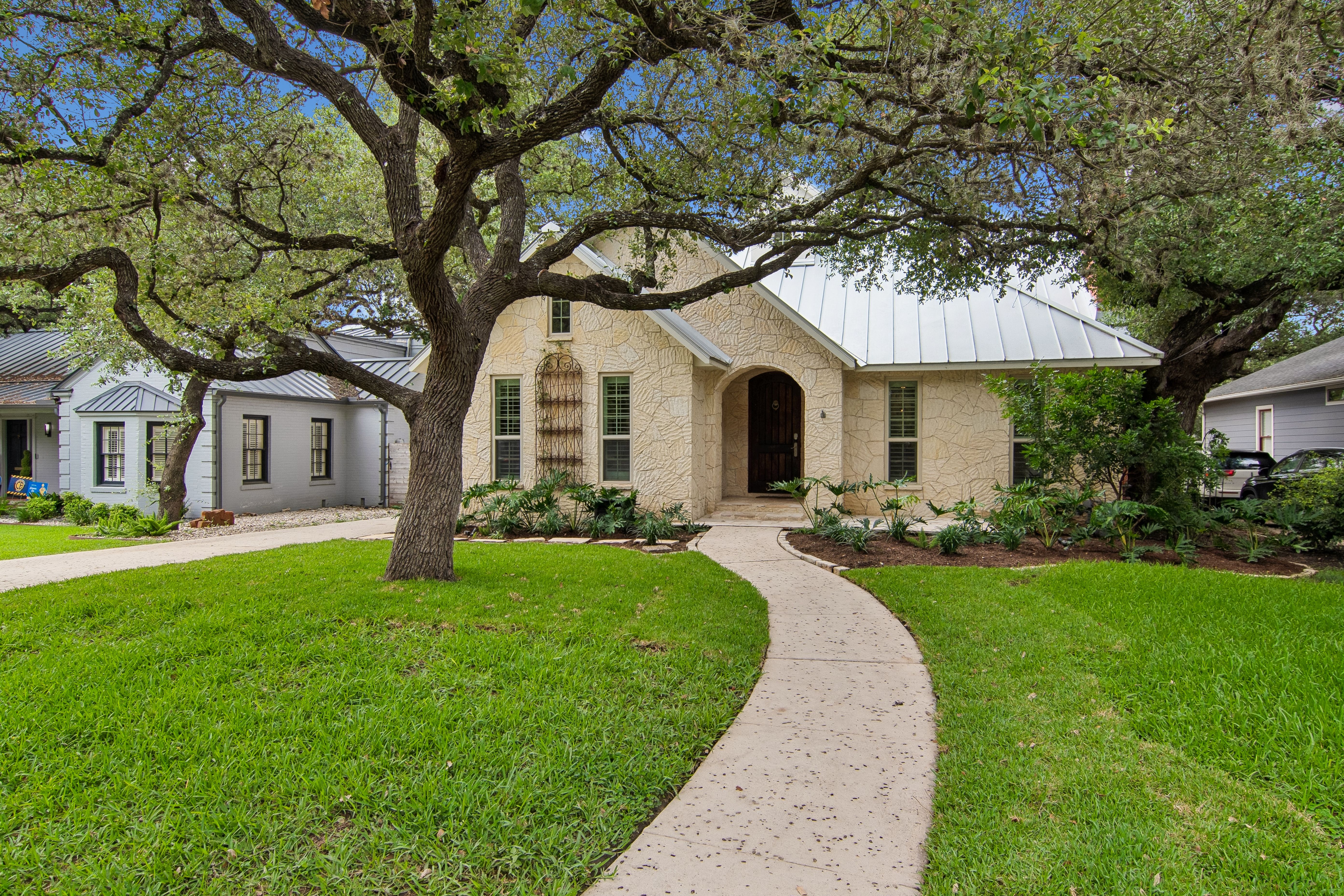  Private Estate on Oversized Alamo Heights Lot - 物件實景