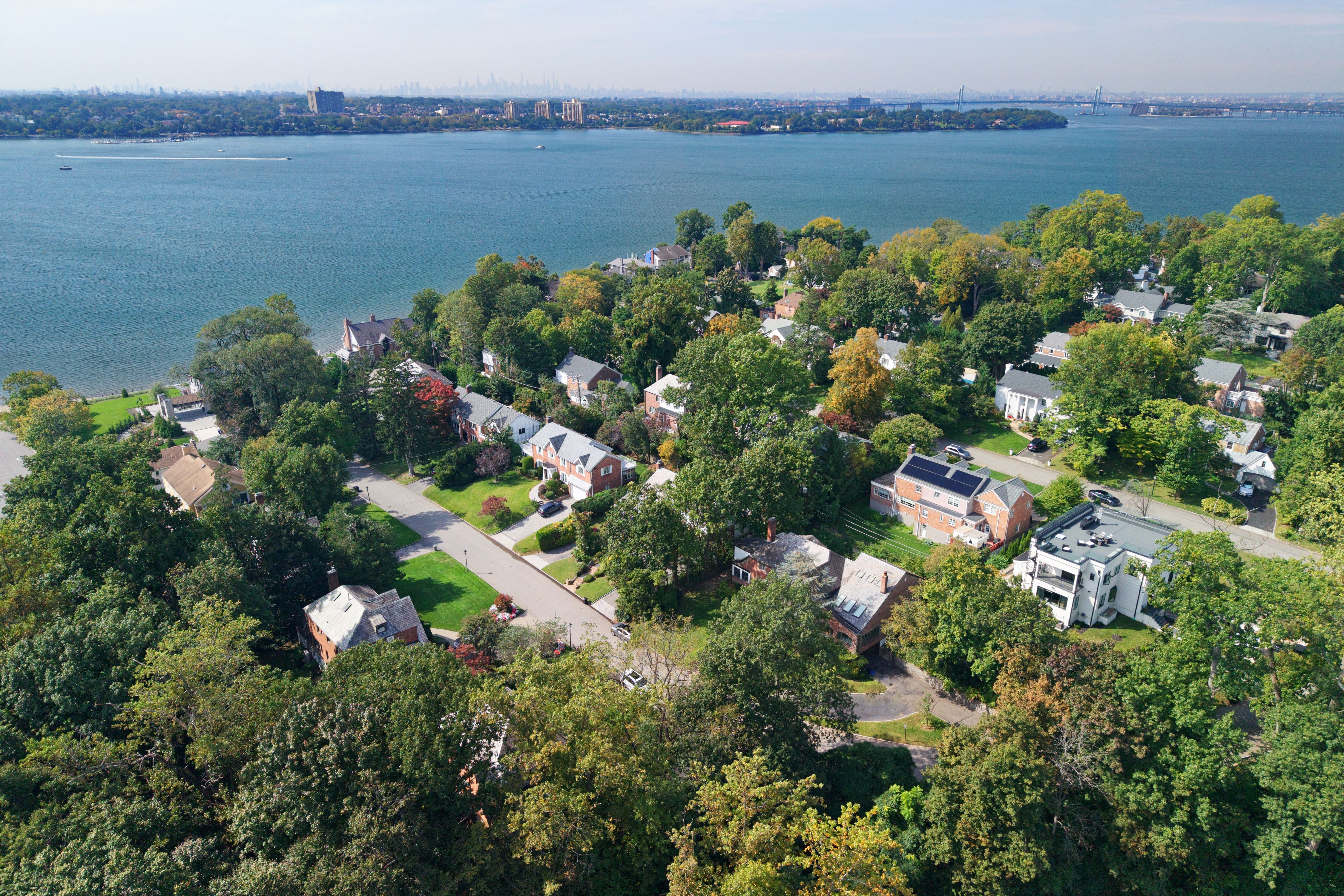  4 Parkwood Drive, Great Neck, NY 11023 - 物件實景