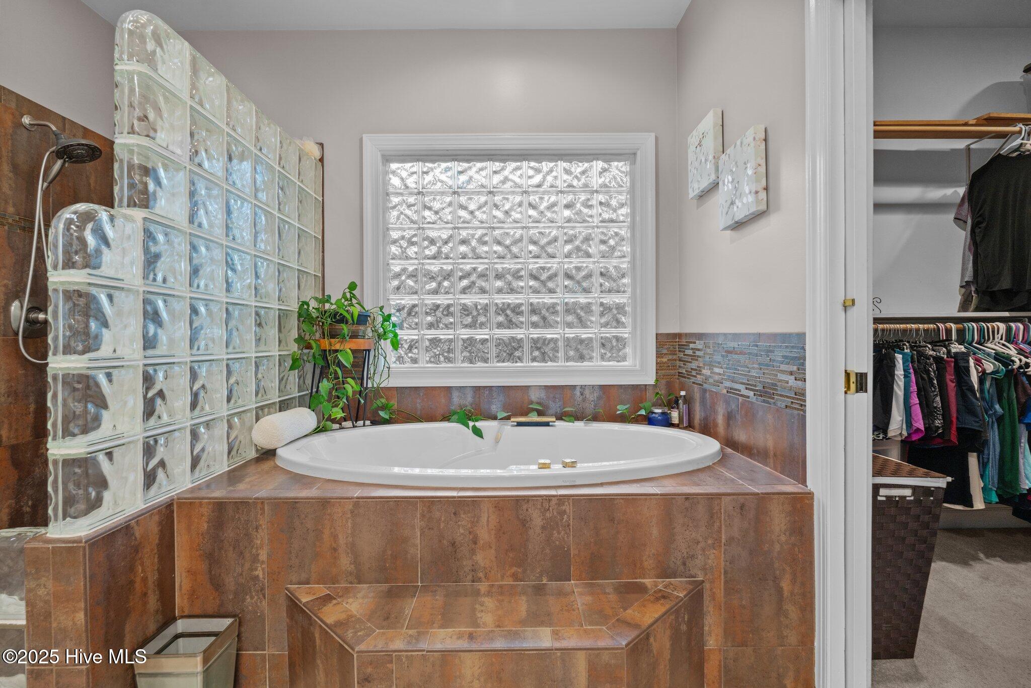 Pinehurst, North Carolina, 28374, United States, 4 Bedrooms Bedrooms, ,3 BathroomsBathrooms,Residential,For Sale,1856309