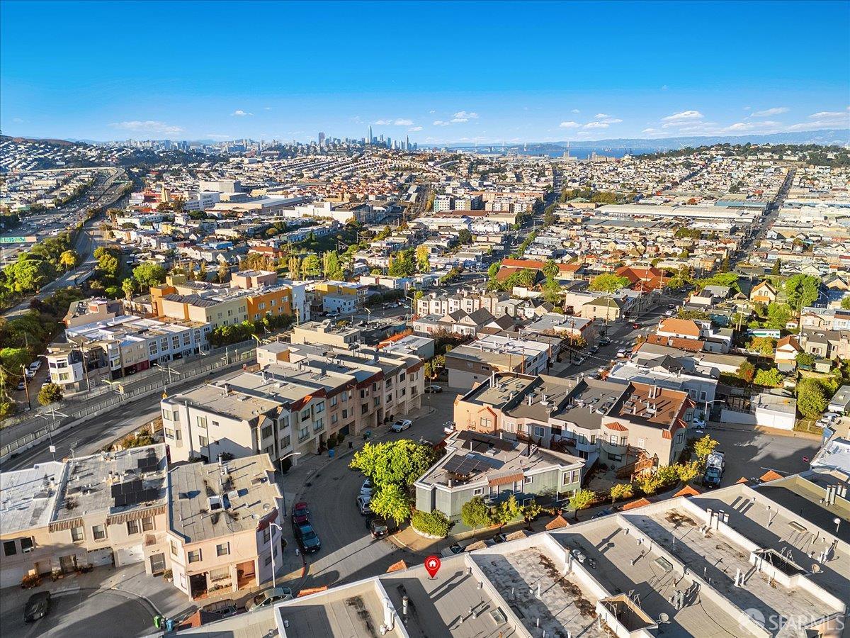 San Francisco, California, 94124, United States, 3 Bedrooms Bedrooms, ,2 BathroomsBathrooms,Residential,For Sale,2001801