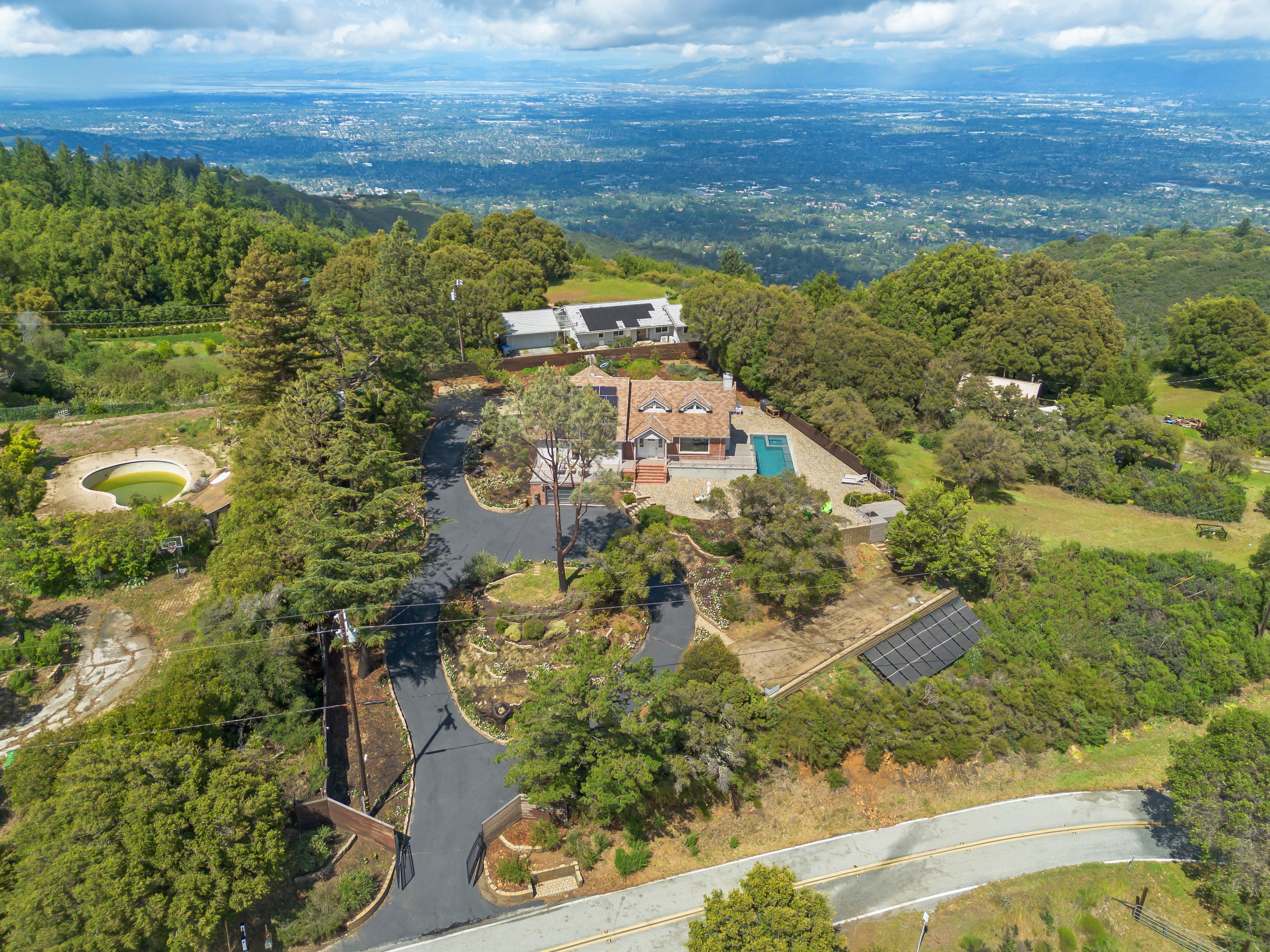  STUNNING, SERENE SARATOGA - 物件實景