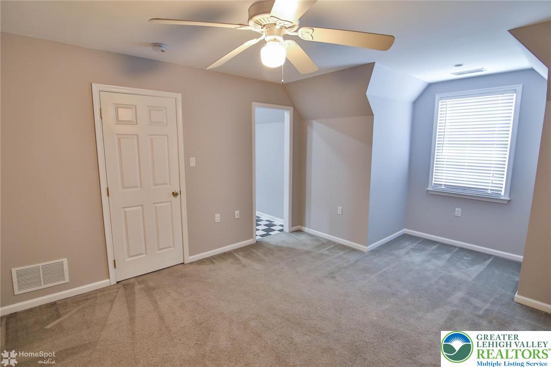Palmer Twp, Pennsylvania, 18045, United States, 4 Bedrooms Bedrooms, ,4 BathroomsBathrooms,Residential,For Sale,1898728