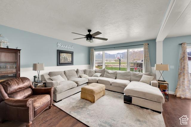 Erda, Utah, 84074, United States, 5 Bedrooms Bedrooms, ,3 BathroomsBathrooms,Residential,For Sale,1916453