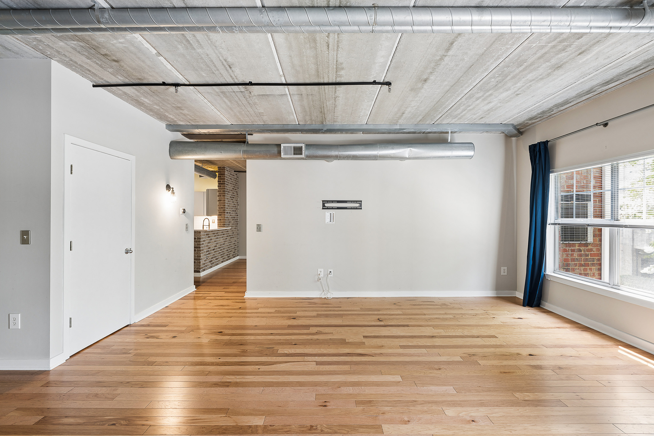  Spacious Heart-of-Midtown Condo - 物件實景