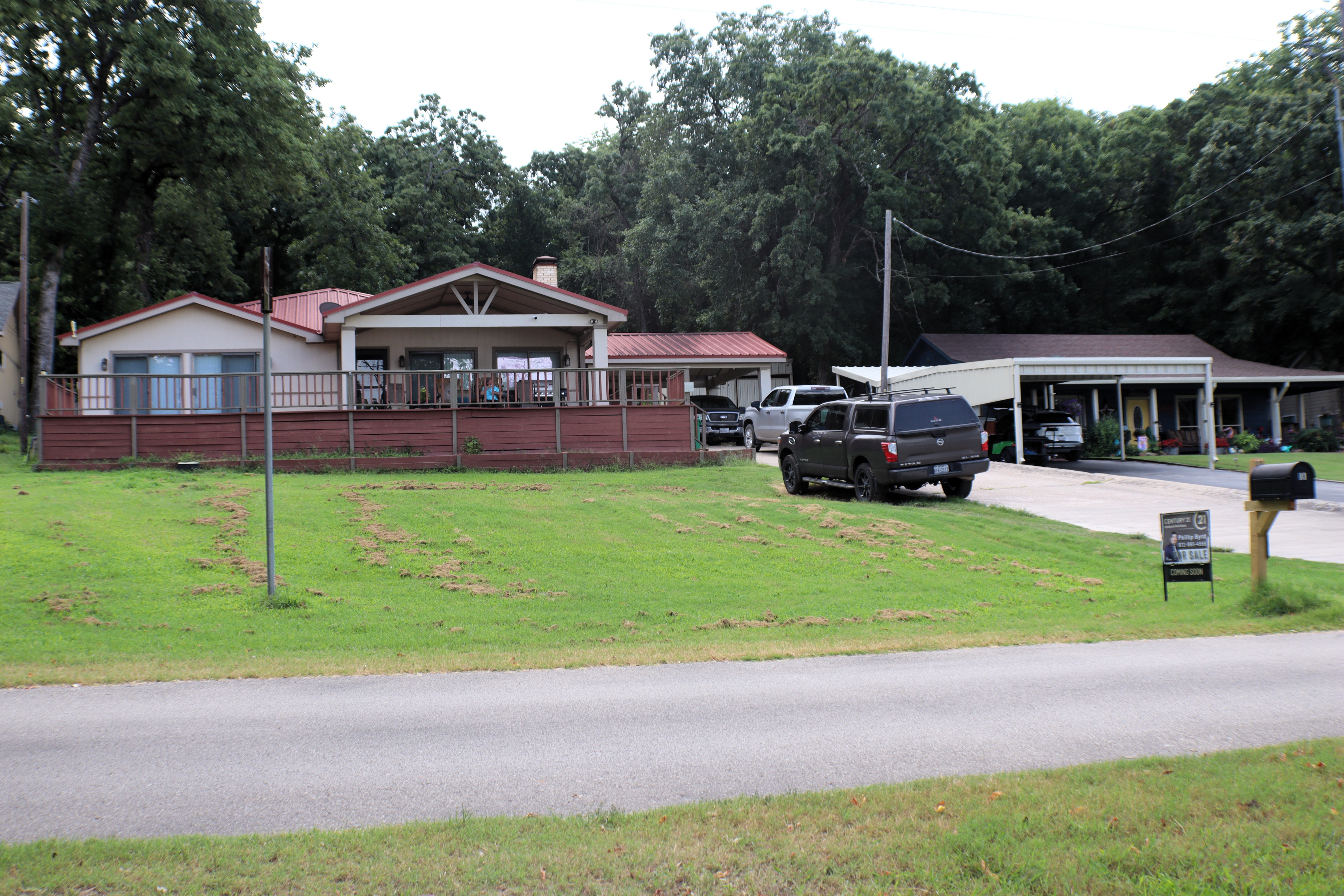 Quinlan, Texas, 75474, United States, 5 Bedrooms Bedrooms, ,4 BathroomsBathrooms,Residential,For Sale,1978468