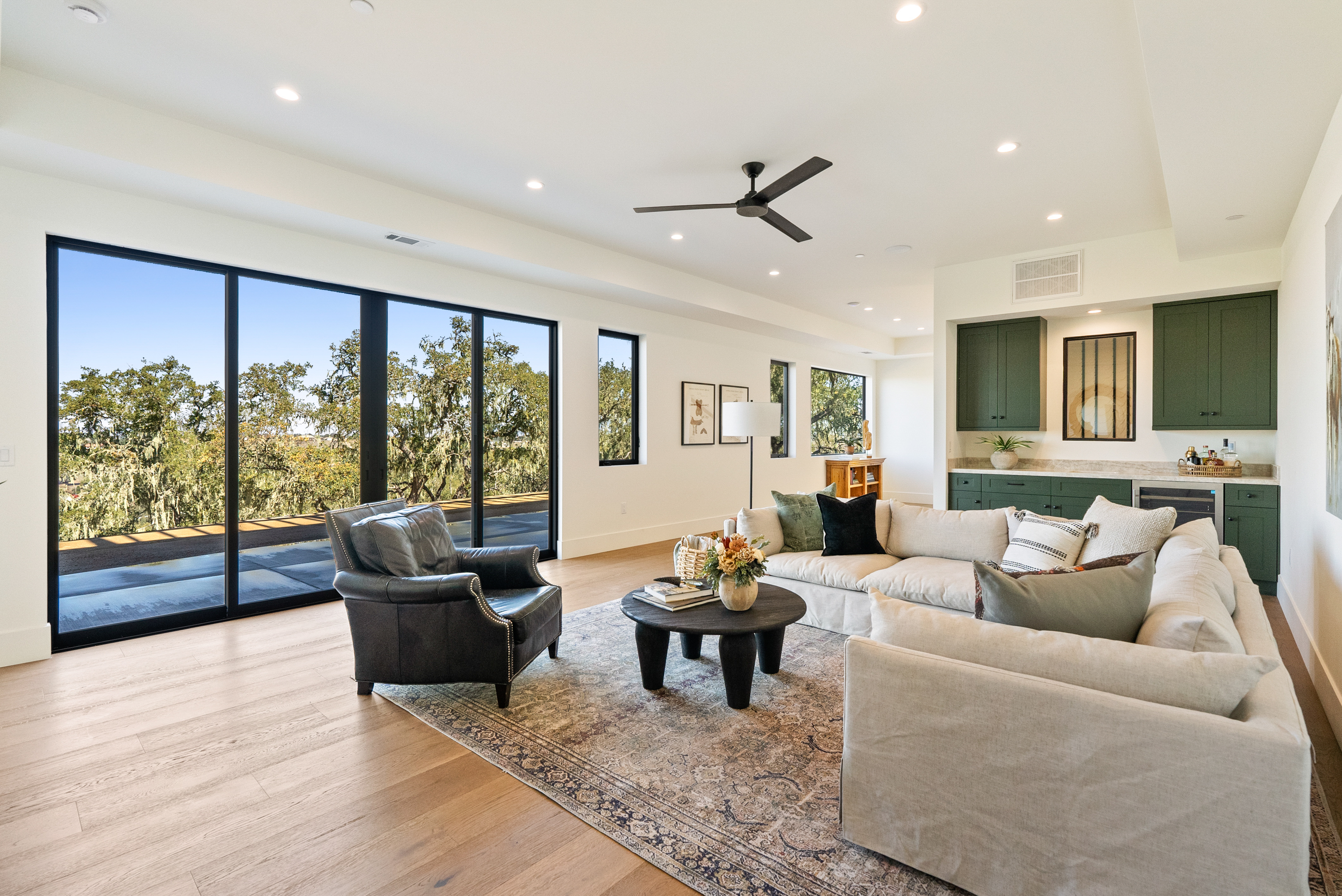  2220 Battering Rock - 物件實景