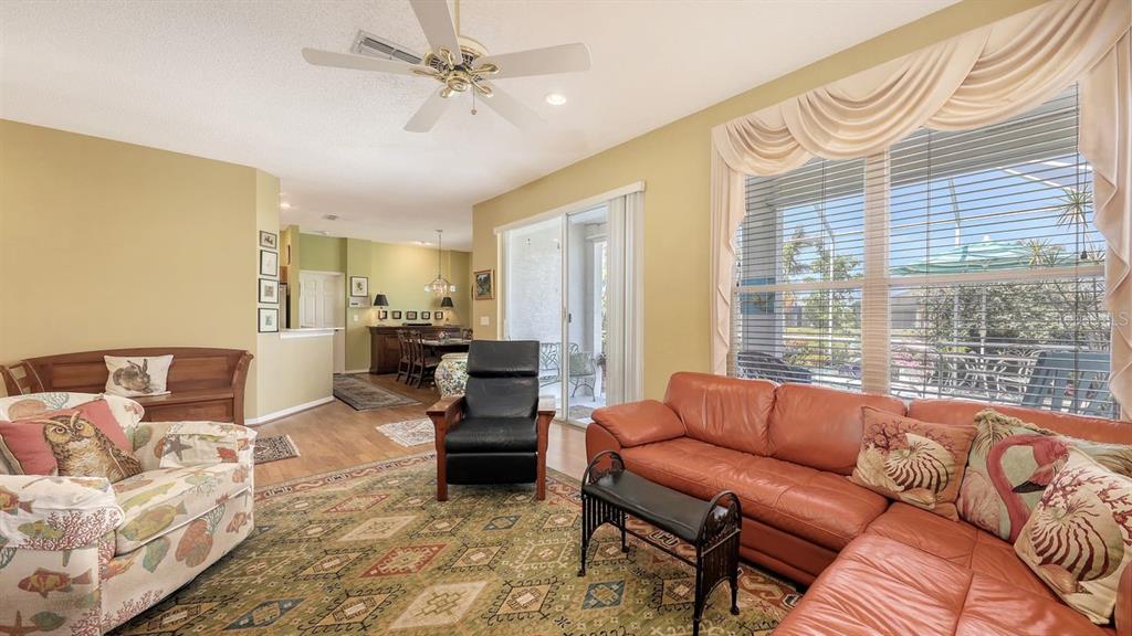 Bradenton, Florida, 34210, United States, 3 Bedrooms Bedrooms, ,2 BathroomsBathrooms,Residential,For Sale,1792897