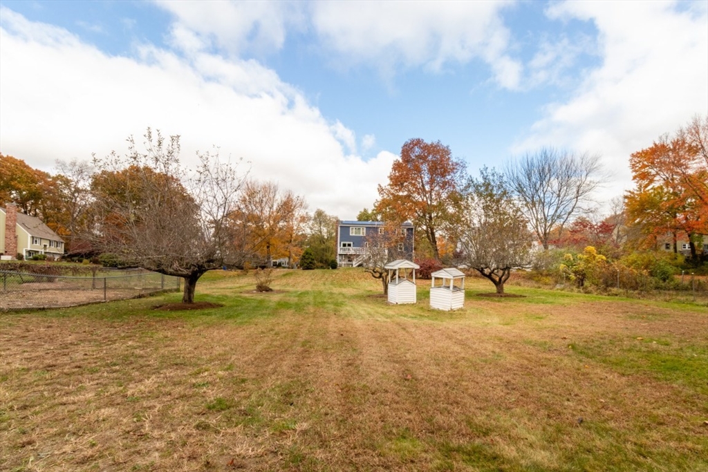 Stoughton, Massachusetts, 02072, United States, 4 Bedrooms Bedrooms, ,3 BathroomsBathrooms,Residential,For Sale,1987663