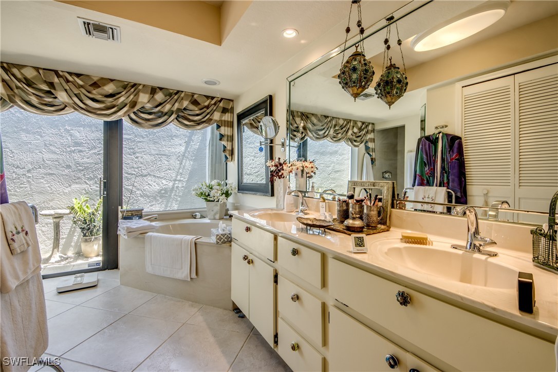 Cape Coral, Florida, 33990, United States, 3 Bedrooms Bedrooms, ,2 BathroomsBathrooms,Residential,For Sale,1944995