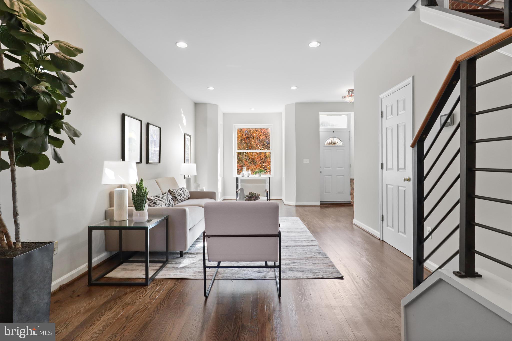 Washington, District of Columbia, 20009, United States, 4 Bedrooms Bedrooms, ,4 BathroomsBathrooms,Residential,For Sale,1986084