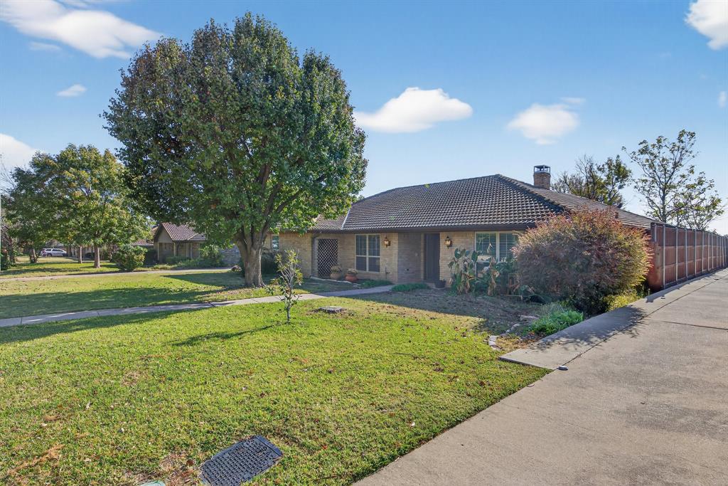 Trophy Club, Texas, 76262, United States, 4 Bedrooms Bedrooms, ,3 BathroomsBathrooms,Residential,For Sale,1992869