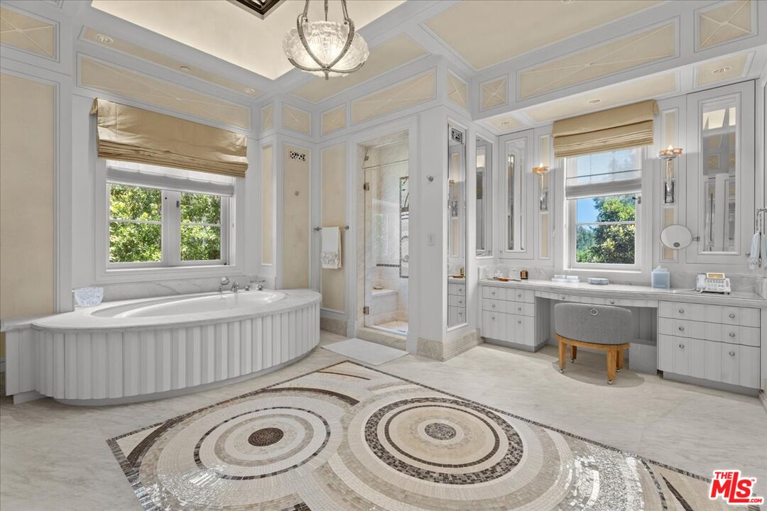Beverly Hills, California, 90210, United States, 7 Bedrooms Bedrooms, ,15 BathroomsBathrooms,Residential,For Sale,1877085
