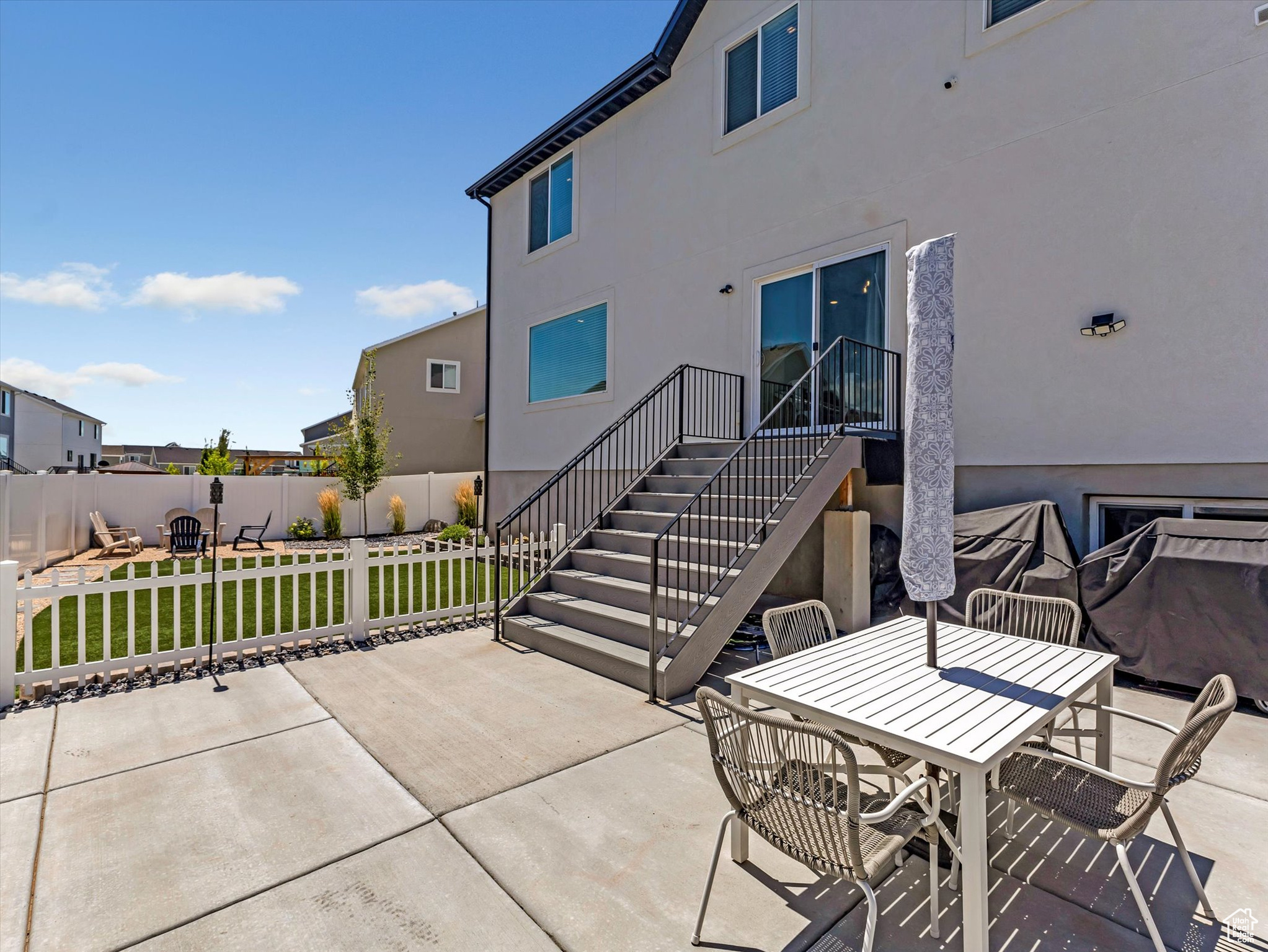 Syracuse, Utah, 84075, United States, 4 Bedrooms Bedrooms, ,3 BathroomsBathrooms,Residential,For Sale,1907244