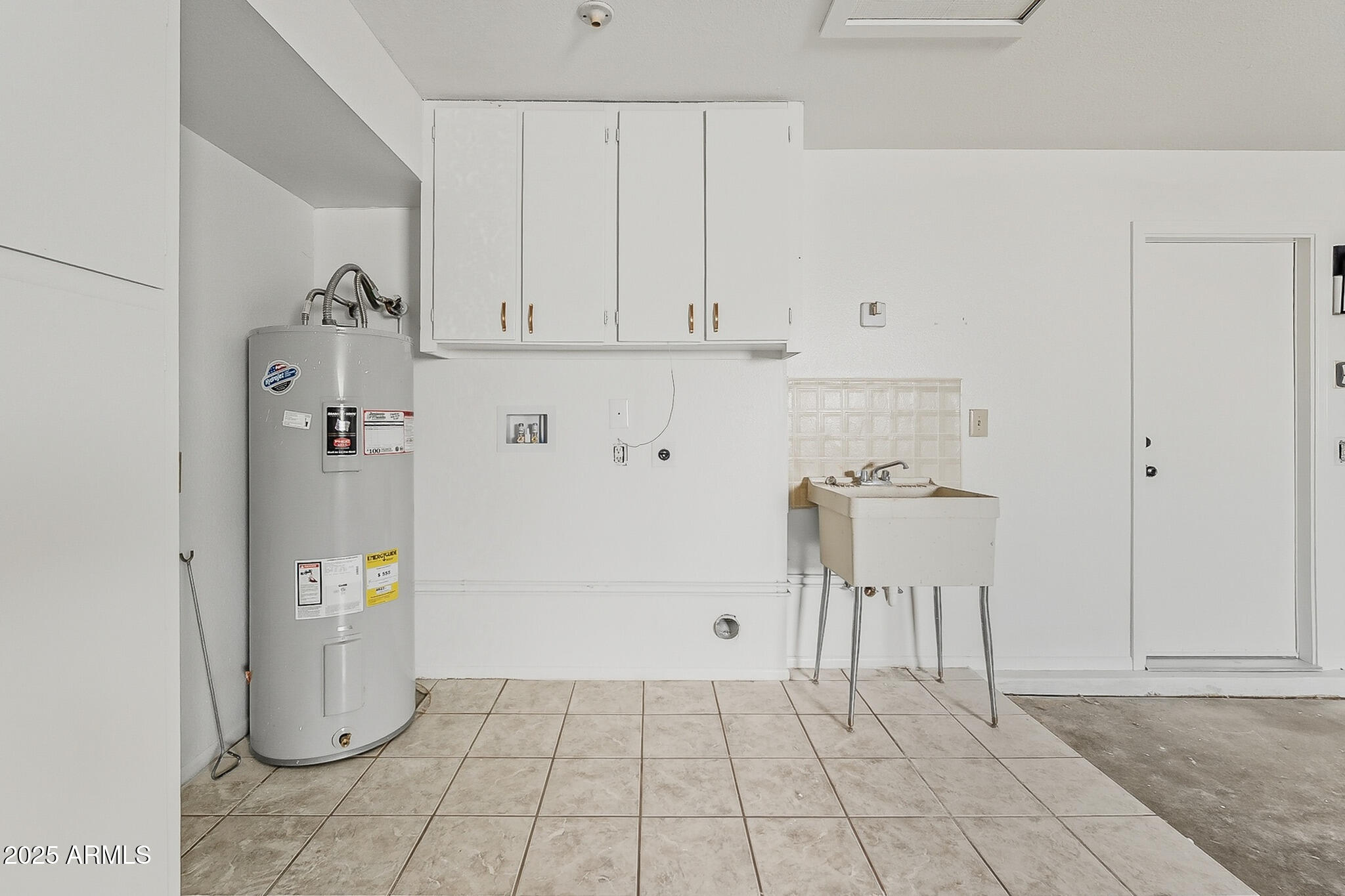 Sun City, Arizona, 85351, United States, 3 Bedrooms Bedrooms, ,Residential,For Sale,1960943