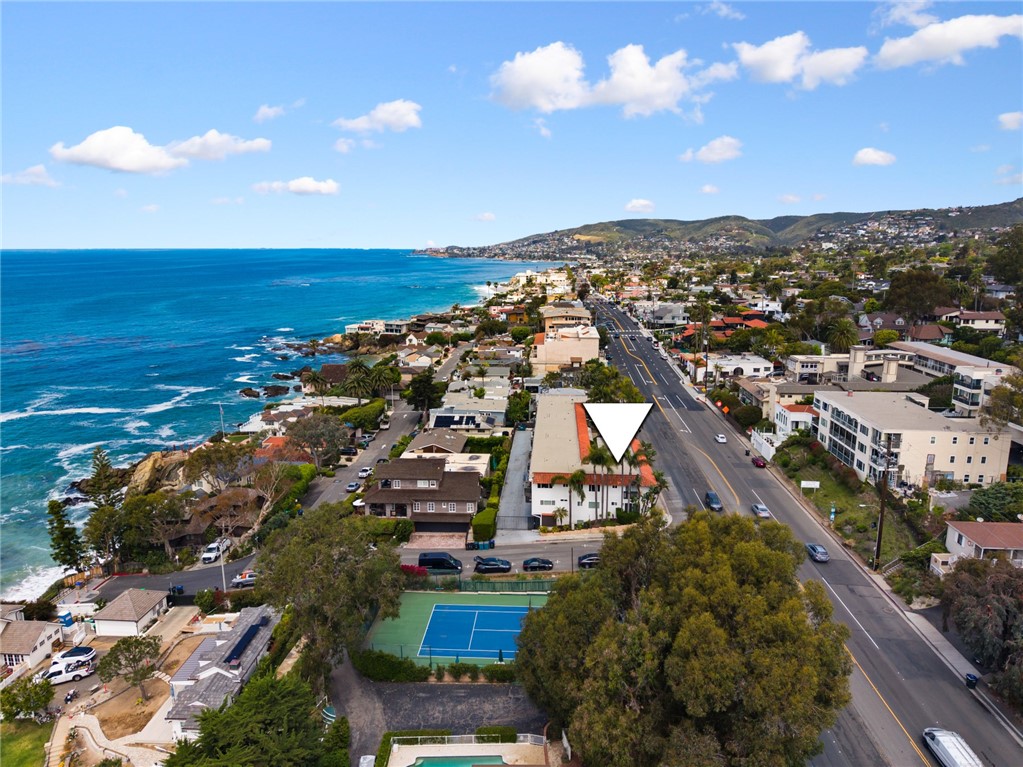 Laguna Beach, California, 92651, United States, 2 Bedrooms Bedrooms, ,3 BathroomsBathrooms,Residential,For Sale,1805517