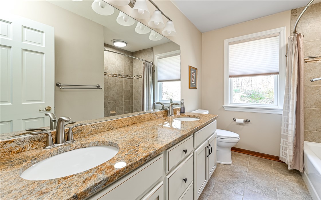 Pine Twp, Pennsylvania, 15090, United States, 4 Bedrooms Bedrooms, ,3 BathroomsBathrooms,Residential,For Sale,1987871