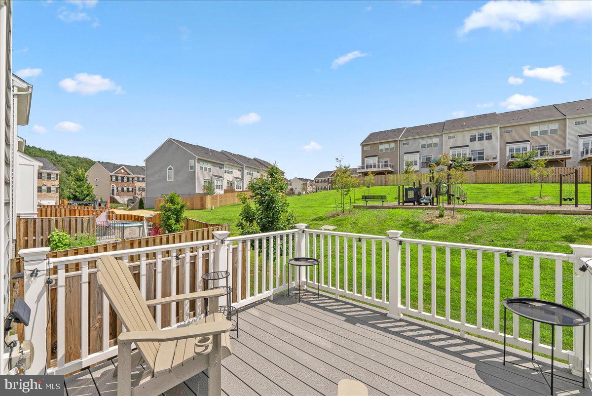 Woodbridge, Virginia, 22193, United States, 3 Bedrooms Bedrooms, ,4 BathroomsBathrooms,Residential,For Sale,1921081