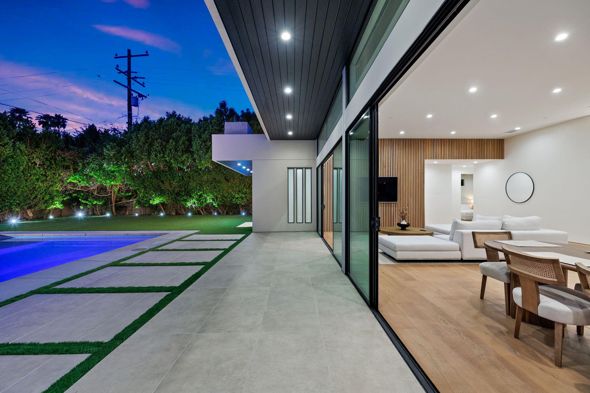 Palm Springs, California, 92262, United States, 5 Bedrooms Bedrooms, ,4 BathroomsBathrooms,Residential,For Sale,1805387