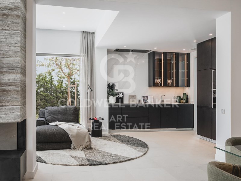 Estepona, Andalusia, ES, 5 Bedrooms Bedrooms, ,5 BathroomsBathrooms,Residential,For Sale,1828254
