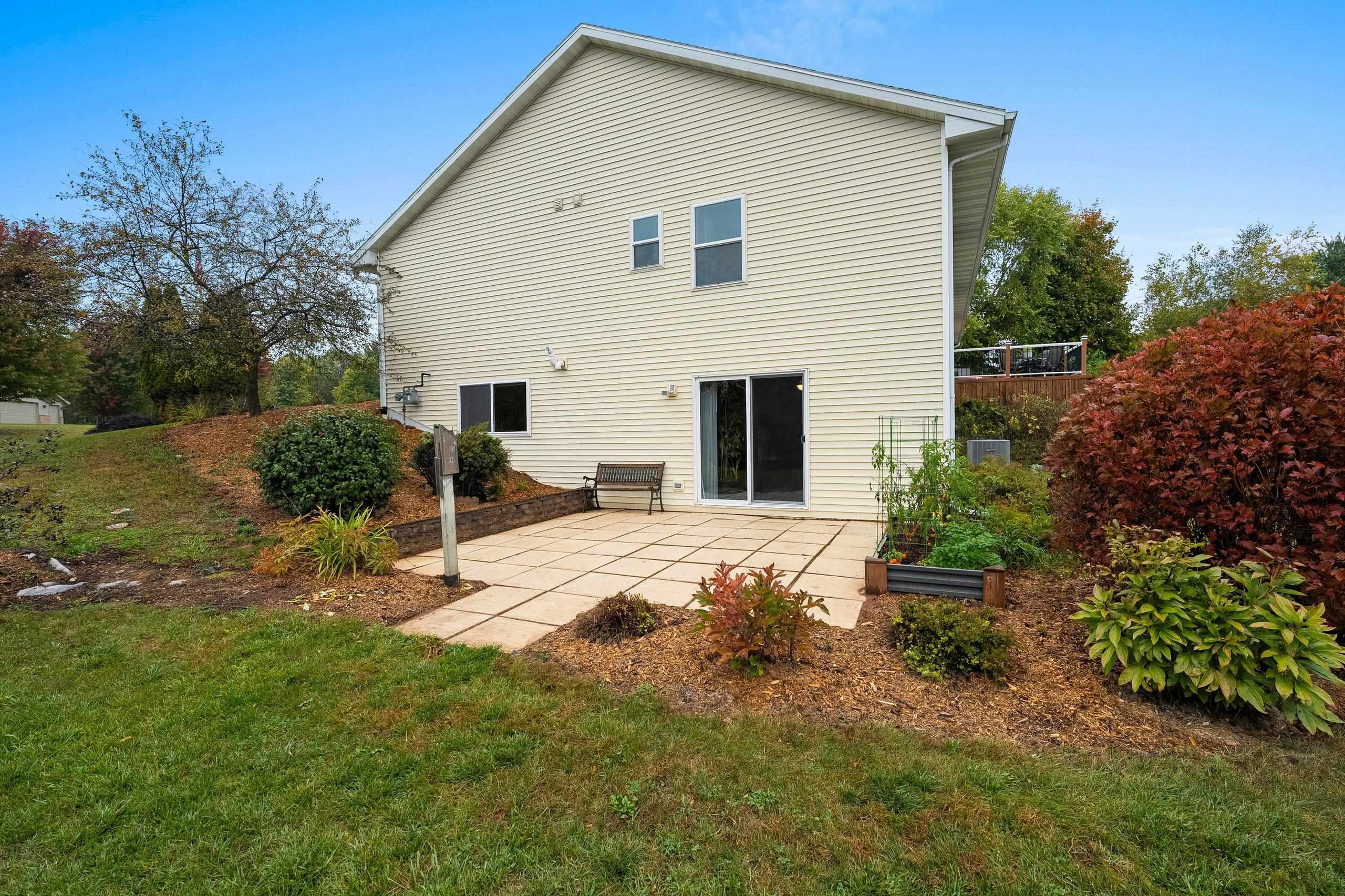 SOBIESKI, Wisconsin, 54171, United States, 5 Bedrooms Bedrooms, ,3 BathroomsBathrooms,Residential,For Sale,1965395