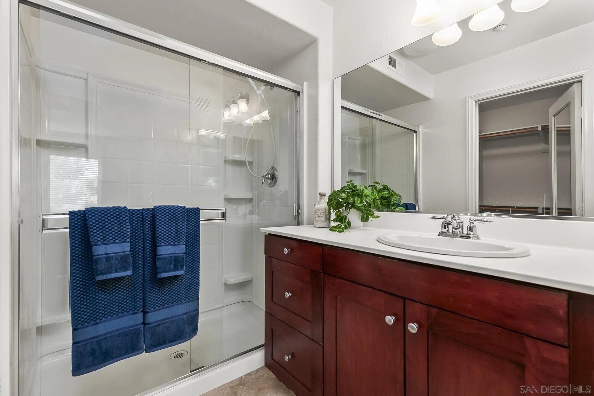 San Diego, California, 92106, United States, 2 Bedrooms Bedrooms, ,3 BathroomsBathrooms,Residential,For Sale,1919740