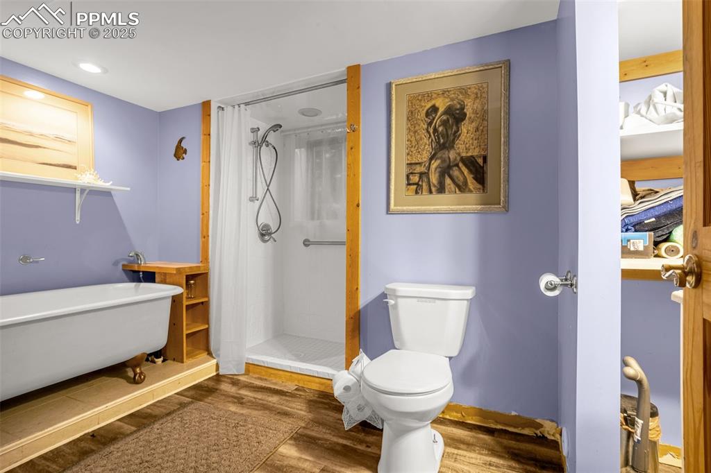 Calhan, Colorado, 80808, United States, 5 Bedrooms Bedrooms, ,1 BathroomBathrooms,Residential,For Sale,1987947