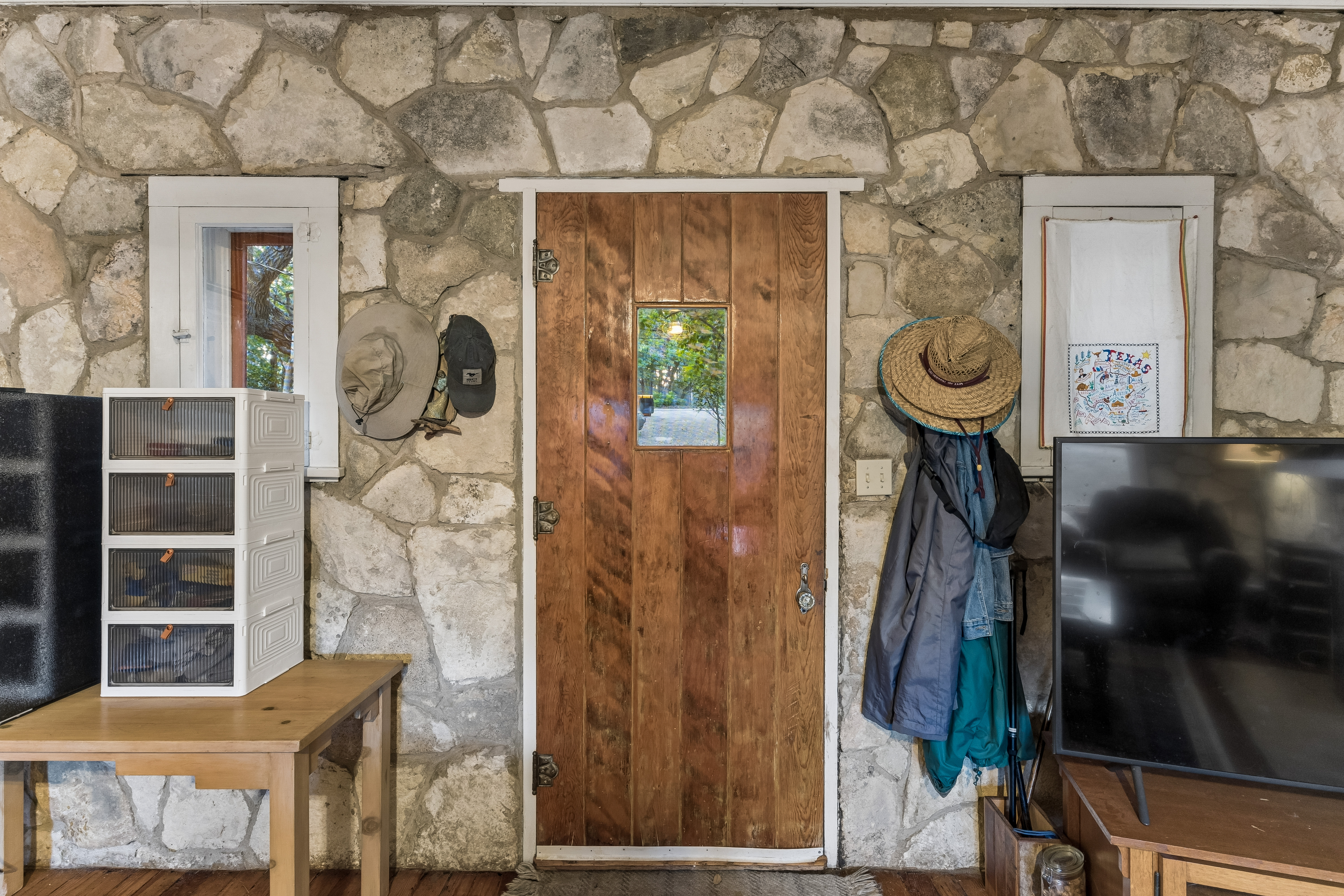  Spanish-Style Historic Woodland Retreat in Helotes - 物件實景