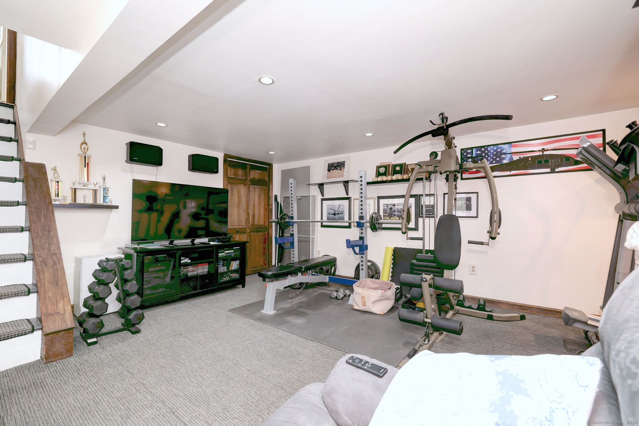 Milford, Connecticut, 06460, United States, 4 Bedrooms Bedrooms, ,3 BathroomsBathrooms,Residential,For Sale,1939362