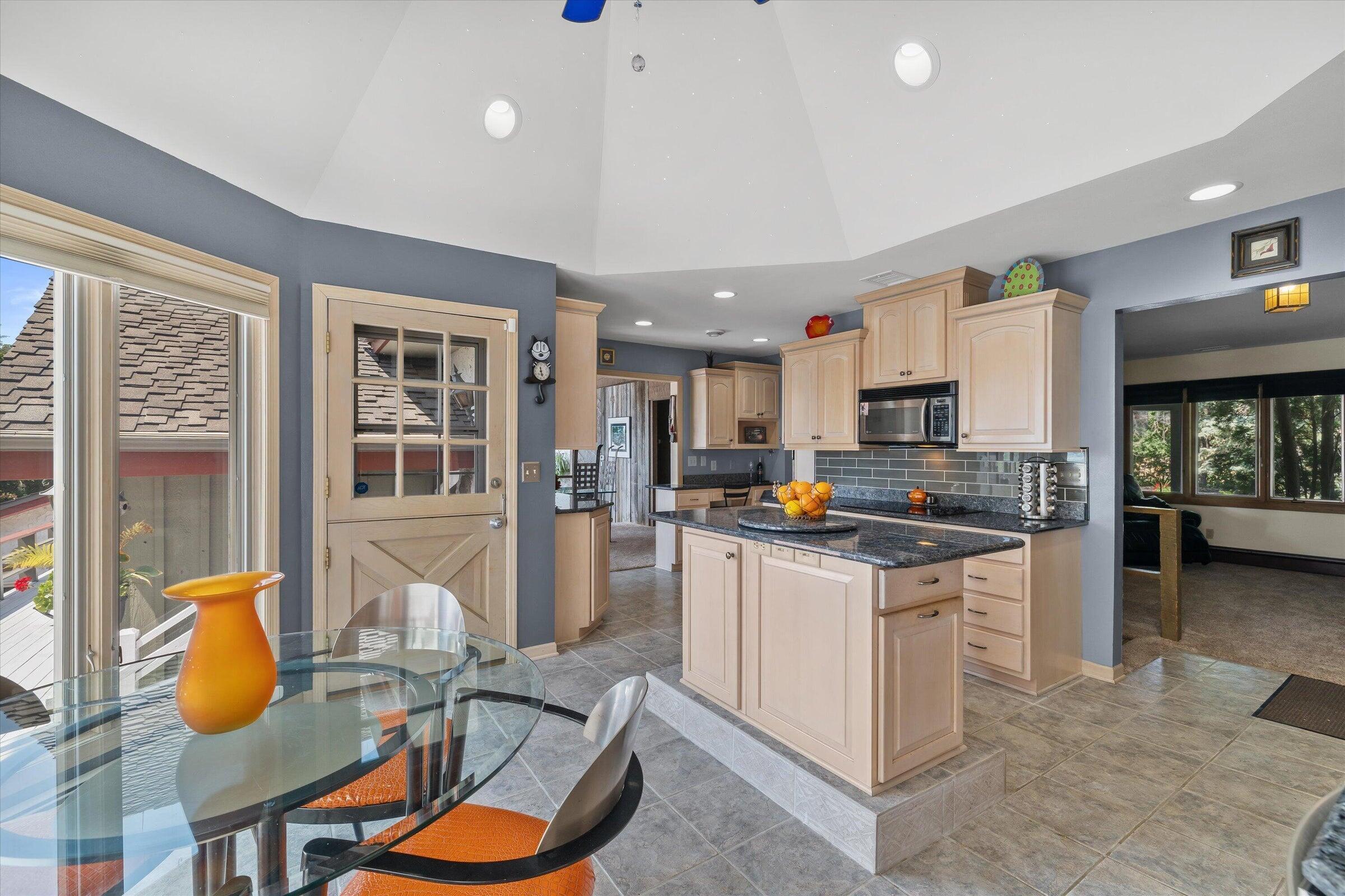 Menomonee Falls, Wisconsin, 53051, United States, 4 Bedrooms Bedrooms, ,4 BathroomsBathrooms,Residential,For Sale,1794328