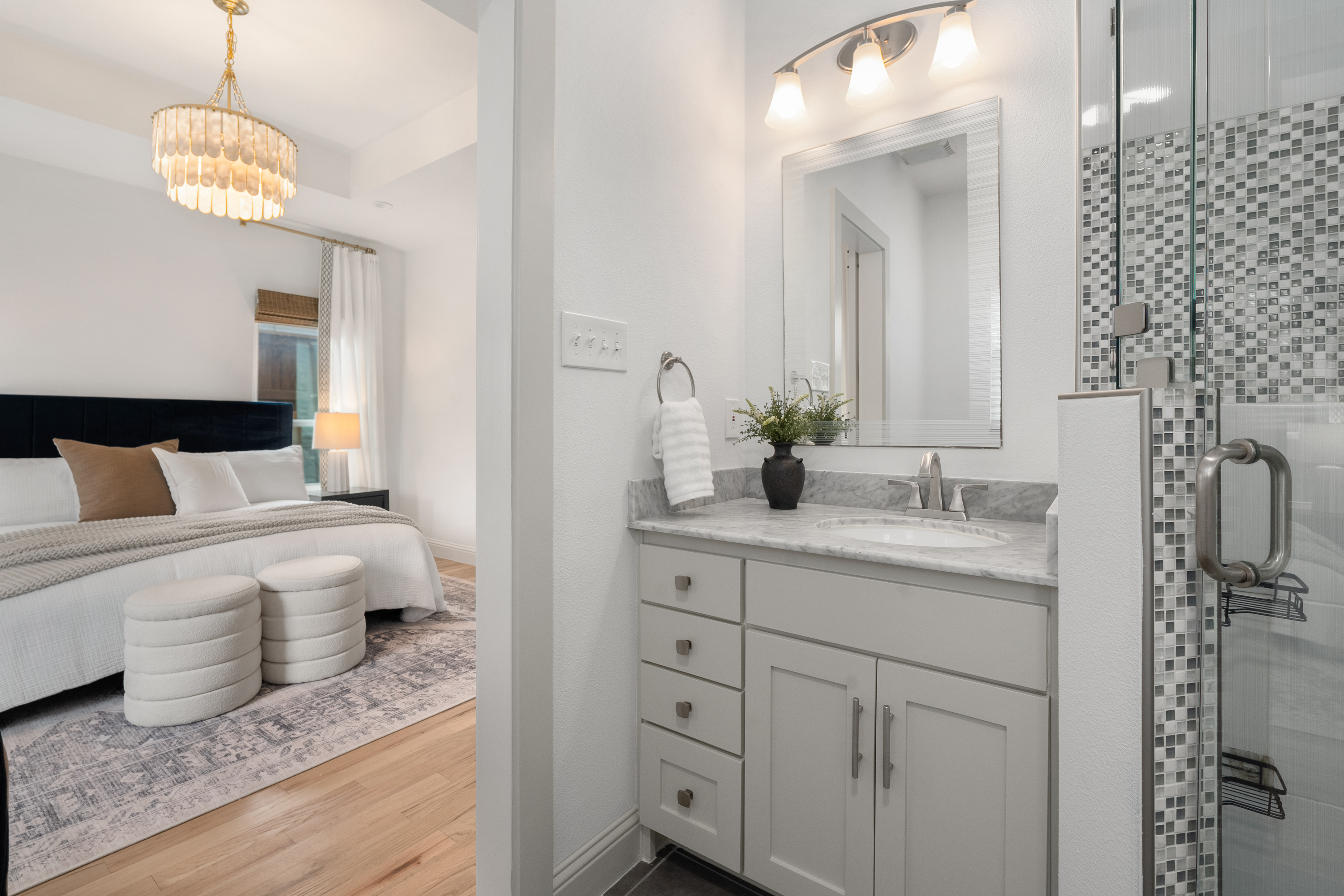  Classic East Dallas Craftsman with Refined Modern Updates - 物件實景
