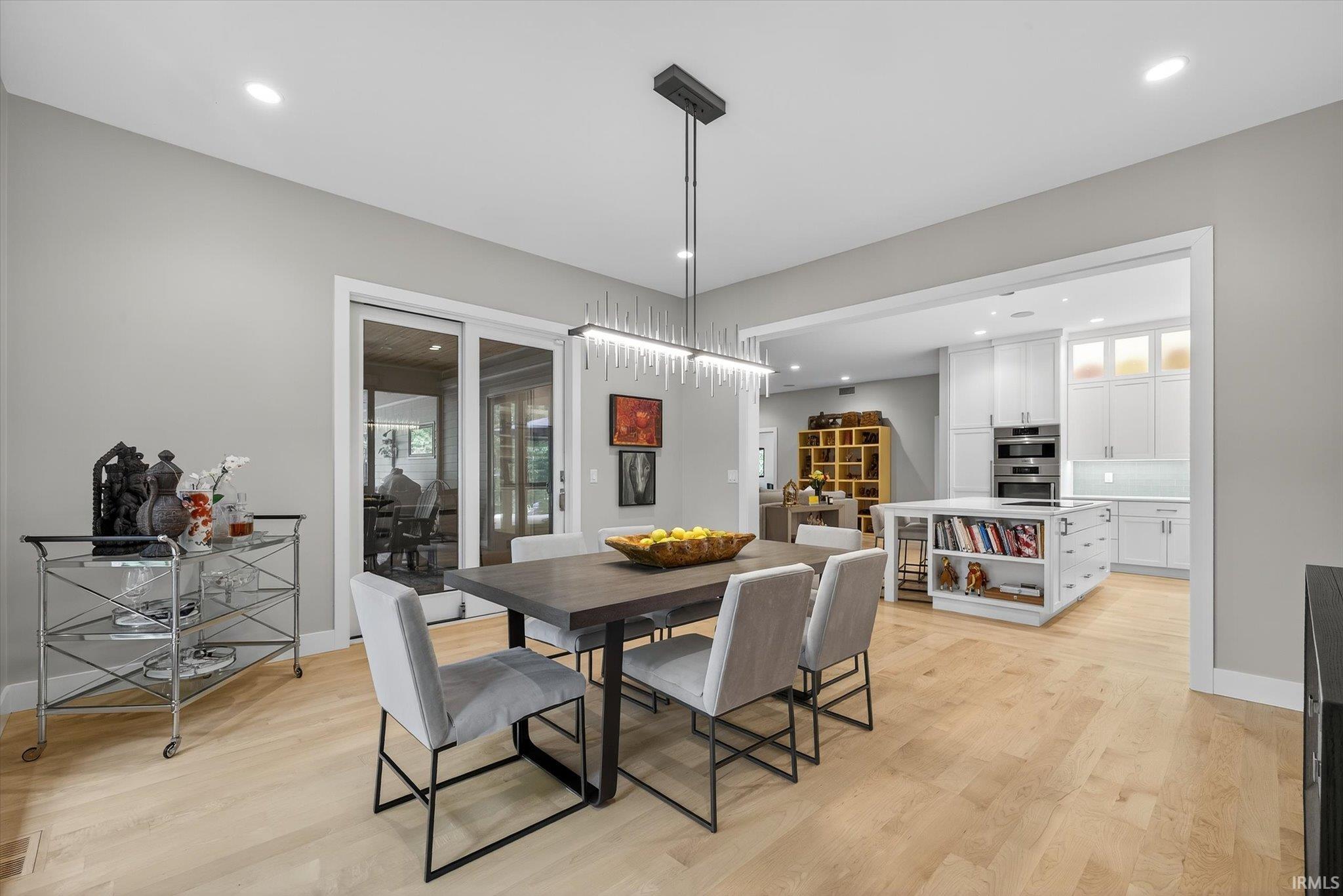 Bloomington, Indiana, 47401, United States, 3 Bedrooms Bedrooms, ,3 BathroomsBathrooms,Residential,For Sale,1977080